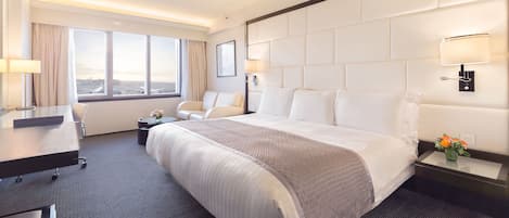 In-room safe, desk, laptop workspace, blackout curtains