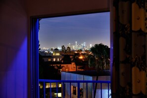 Superior Room, 1 King Bed, City View