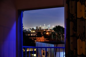 Superior Room, 1 King Bed, City View