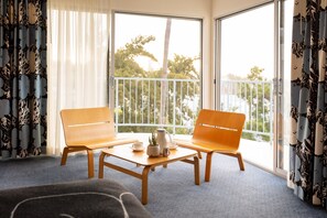 Superior Room, 1 King Bed, City View