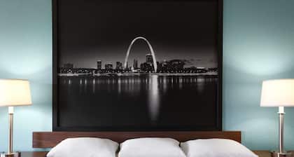 Super 8 by Wyndham Fairview Heights-St. Louis