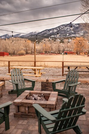 View from property - Loyal Duke Lodge (Salida)