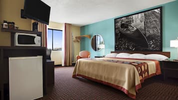 Studio Suite, 1 King Bed, Non Smoking | Desk, iron/ironing board, free cots/infant beds, free rollaway beds