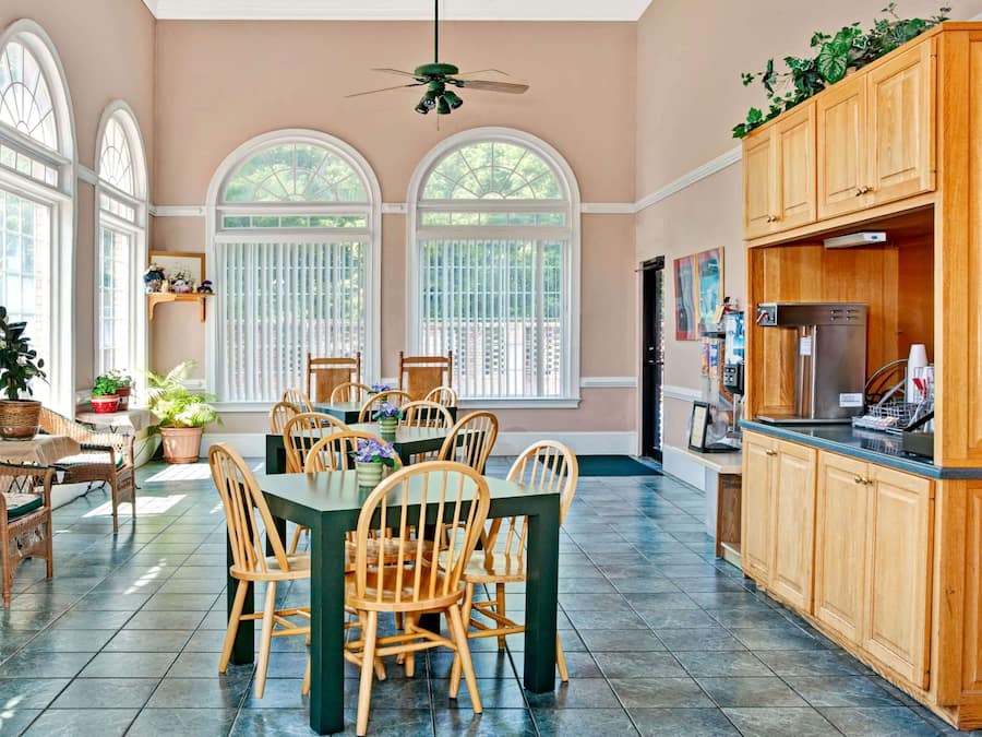 Free daily on-the-go breakfast