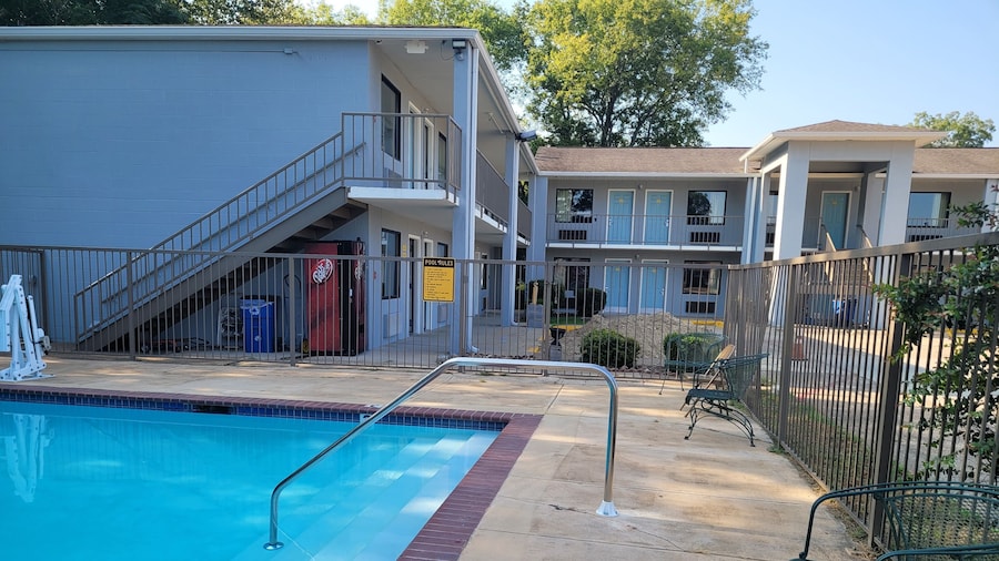 Super 8 by Wyndham Arkadelphia Caddo Valley Area