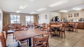 Dining - Super 8 by Wyndham Tempe/ASU/Airport (Tempe)