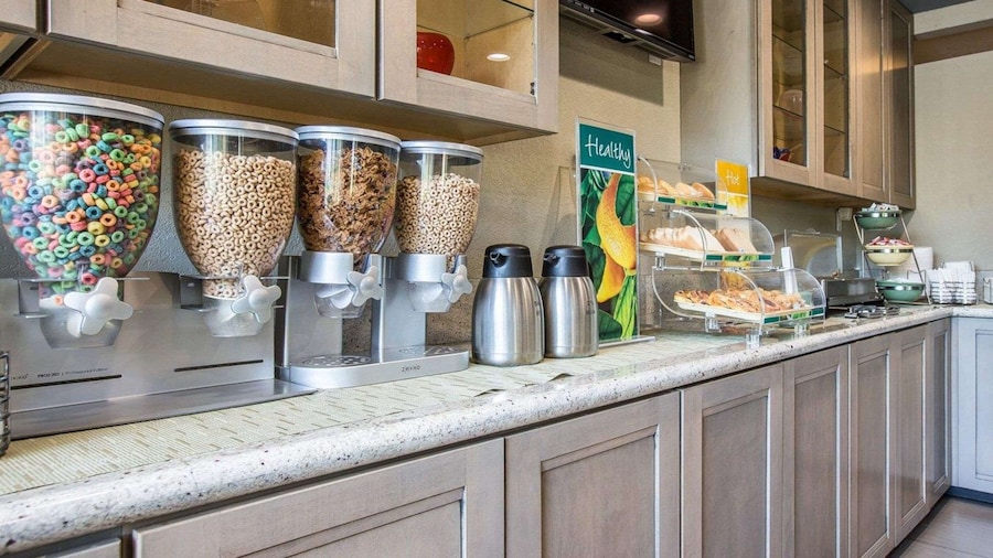Quality Inn Ontario Airport Convention Center