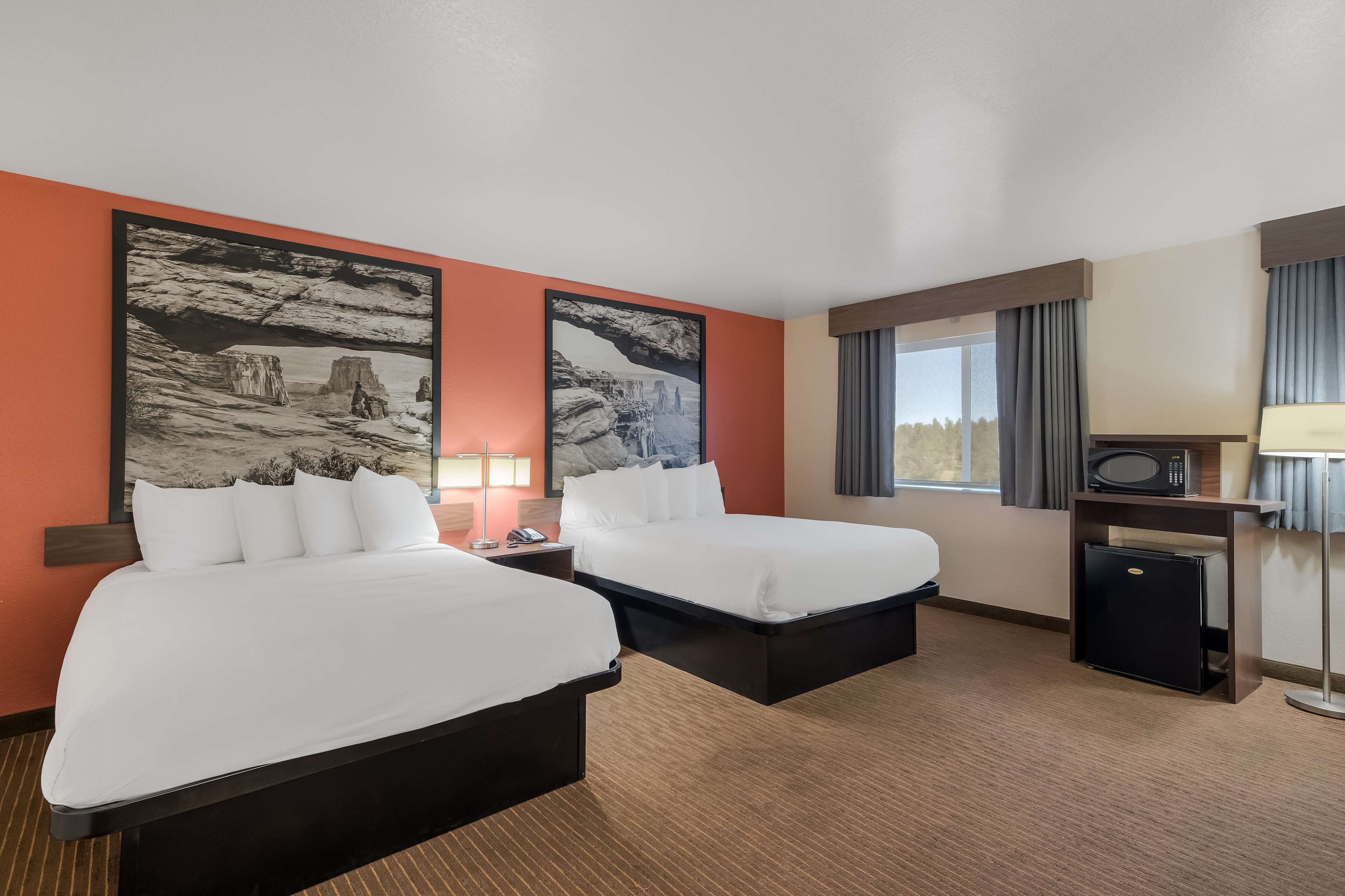 Suite, Multiple Beds, Non Smoking, Refrigerator & Microwave | Desk, laptop workspace, free WiFi, bed sheets