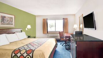 Standard Room, 1 Queen Bed | Individually furnished, desk, laptop workspace, soundproofing