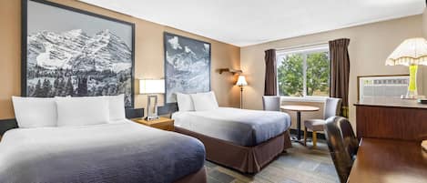 Chambre Double, 2 lits doubles, non-fumeurs | Bureau, espace de travail pour ordinateur portable, lits bébé (gratuits)