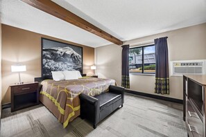 Room, 1 King Bed, Accessible, Non Smoking (Mobility) | Desk, laptop workspace, free cots/infant beds, rollaway beds - Super 8 by Wyndham Colorado Springs Peterson Space Force (Colorado Springs)