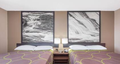 Super 8 by Wyndham Columbus Airport