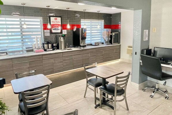 Petit déjeuner continental compris tous les jours