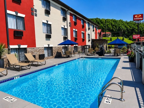 Econo Lodge Cartersville-Emerson Lake Point