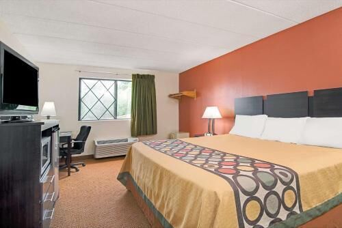 In-room safe, desk, iron/ironing board, free cots/infant beds