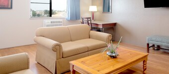 Super 8 by Wyndham Nampa
