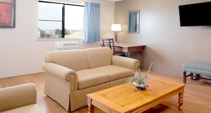 Super 8 by Wyndham Nampa