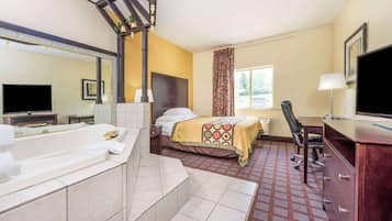 Studio Suite, 1 Queen Bed, Non Smoking