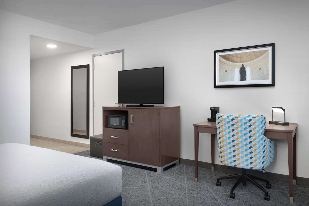 Minibar, Zimmersafe, Bügeleisen/Bügelbrett, kostenloses WLAN