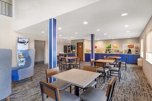 Déjeuner continental gratuit tous les jours