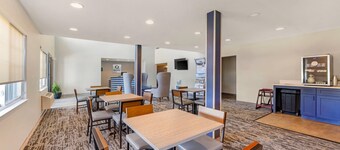 Quality Inn Chesterton near Indiana Dunes National Park I-94