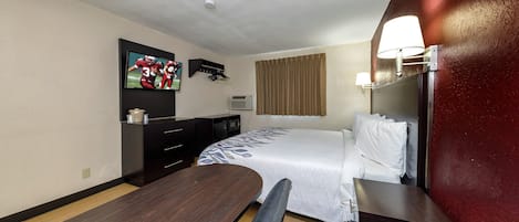 Superior Room, 1 King Bed, Non Smoking | Desk, blackout drapes, free cribs/infant beds, free WiFi