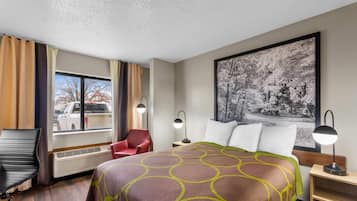 Phòng, 1 giường cỡ queen, phù hợp cho người khuyết tật, không hút thuốc (Accessible) | Bàn, màn/rèm cản sáng, nôi (giường cho trẻ sơ sinh) miễn phí