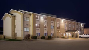 Exterior - Super 8 by Wyndham Evansville East (Evansville)