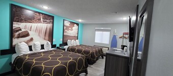 Super 8 by Wyndham Emporia