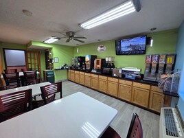 包含每日外带式早餐