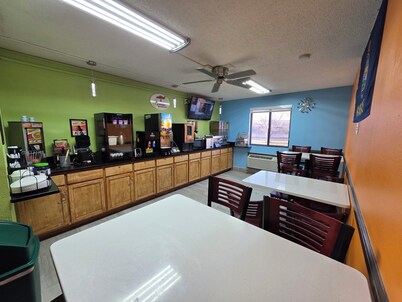 Super 8 by Wyndham Emporia