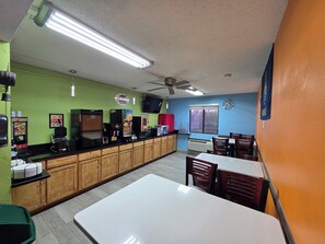 Petit déjeuner à emporter compris tous les jours