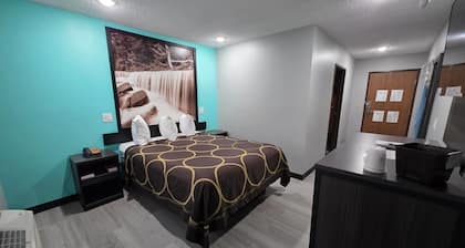 Super 8 by Wyndham Emporia