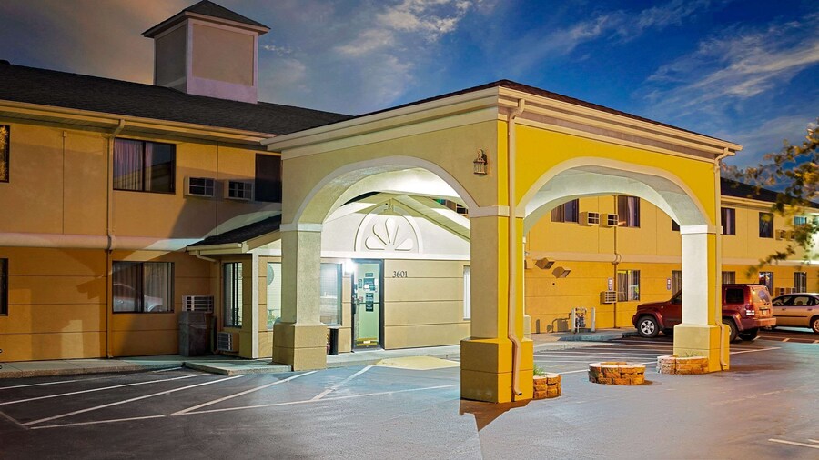 Super 8 by Wyndham Muncie/Ball St. College Area