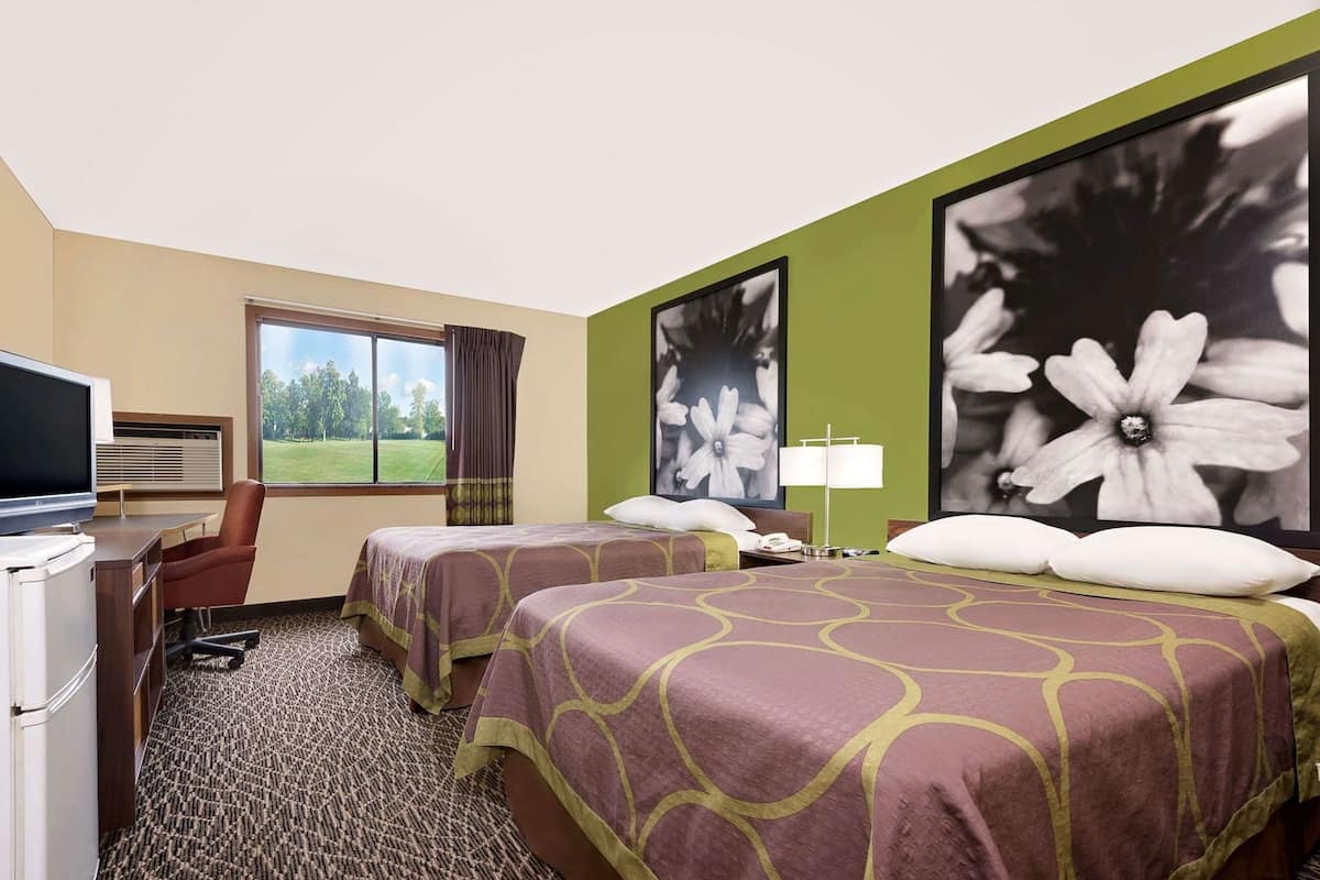 Escritorio, tabla de planchar con plancha y cunas gratuitas