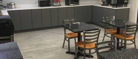 Desayuno continental incluido todos los días