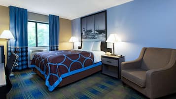 Standard Room, 1 Queen Bed, Non Smoking | Pillowtop beds, desk, laptop workspace, blackout drapes