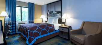 Super 8 by Wyndham Cromwell/Middletown