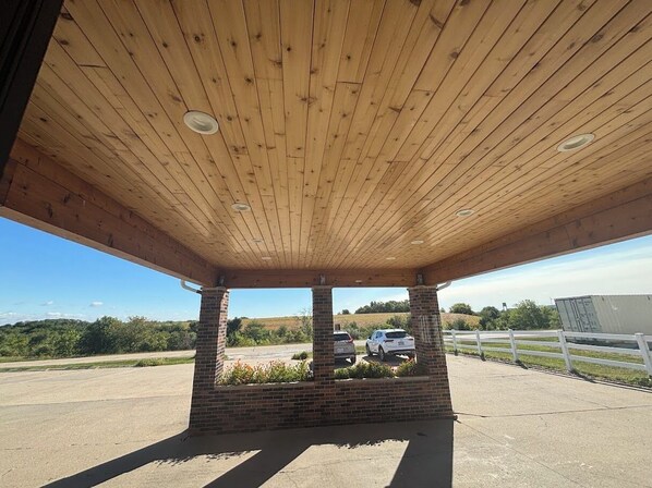 Porch - Covered Bridge Inn (Winterset)
