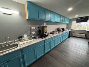 Desayuno continental gratuito y diario