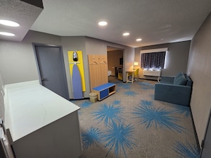 Suite, 1 King Bed, Non Smoking