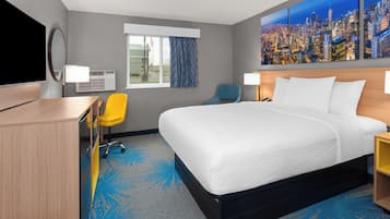 Room, 1 Queen Bed, Mobility Accessible, Non Smoking (Bathtub W/grab Bars) | Iron/ironing board, rollaway beds, free WiFi, bed sheets