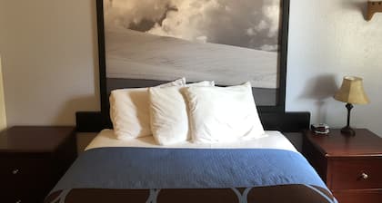 Super 8 by Wyndham Lewiston