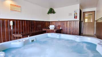Indoor spa tub