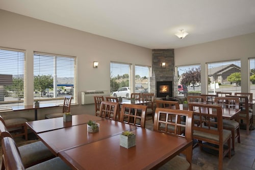 Super 8 by Wyndham Pocatello