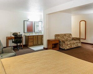 Standard Room, 1 King Bed with Sofa bed, Non Smoking | Desk, blackout curtains, iron/ironing board, free WiFi - Quality Inn South (Indianapolis)
