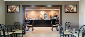 Super 8 by Wyndham Springfield East