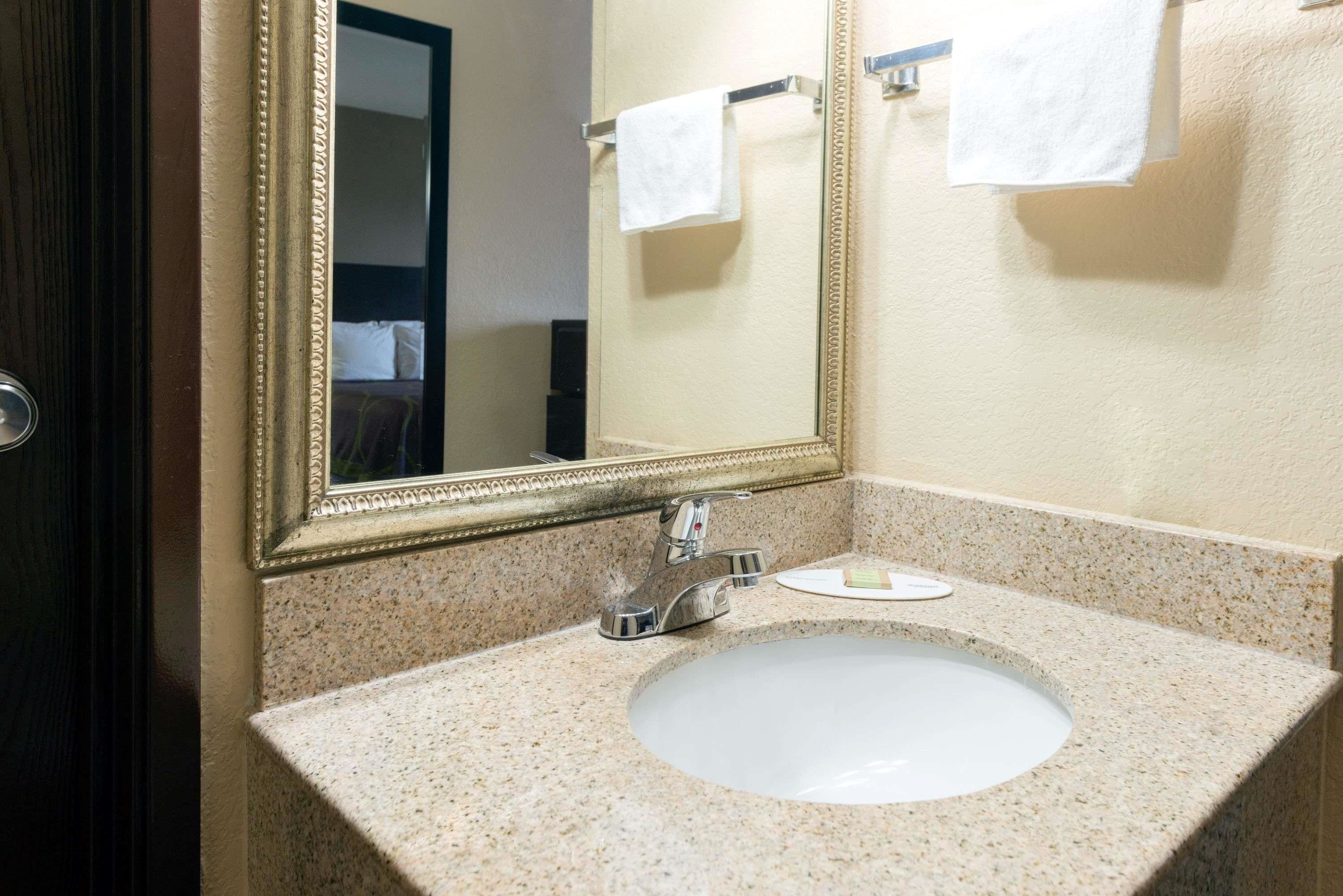 Foto - Super 8 by Wyndham Springfield East