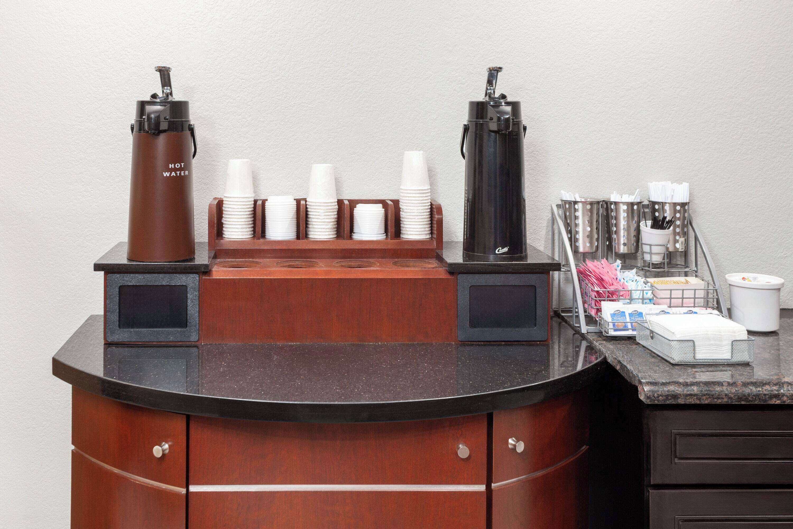 Foto - Super 8 by Wyndham Romeoville Bolingbrook