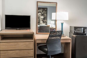 Desk, iron/ironing board, cots/infant beds, free WiFi